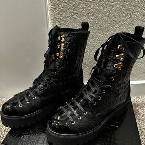 Elegant Black Croc-Embossed Women's Combat Boots